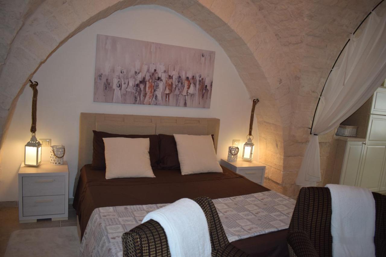 Sardedd White Luxury Villa ชิสแตร์นีโน ภายนอก รูปภาพ